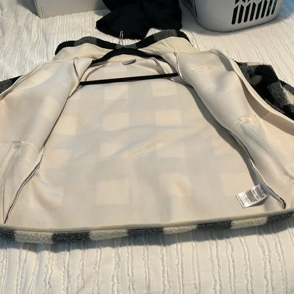 EUC Columbia Fleece Jacket - small - Picture 8 of 10